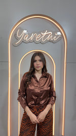 Camisa Para Dama Boton Delantero Con Ajustador Satin